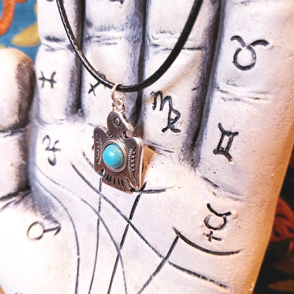 Necklace Thunderbird Howlite Charm Necklace NWT Strength - Picture 4 of 6